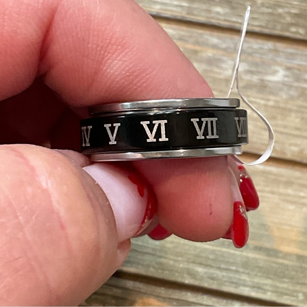 New Unisex Roman Numeral Stainless Steel Anxiety Spinner Ring 2 Tone Size 9 - Picture 7 of 8